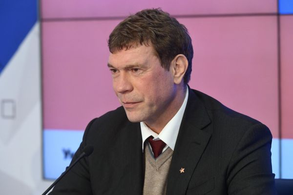 Олег Царев