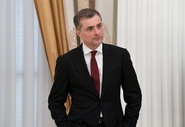 Президент РФ В. Путин встретился с президентом Республики Абхазия Р. Хаджимбой и президентом Республики Южная Осетия А. Бибиловым Президент РФ В. Путин встретился с президентом Республики Абхазия Р. Хаджимбой и президентом Республики Южная Осетия А. Бибиловым
