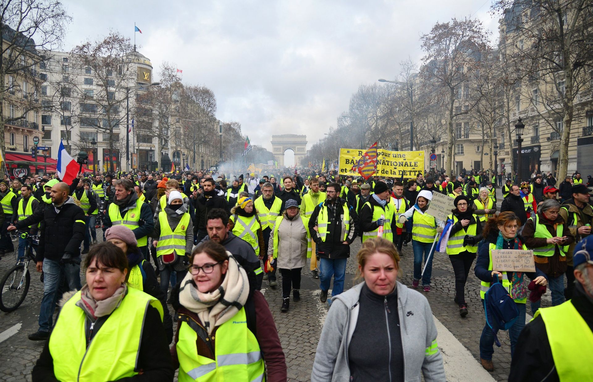 Акция протеста жёлтых жилетов во Франции - РИА Новости, 1920, 16.02.2019