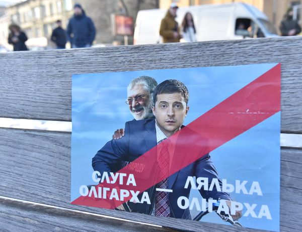 Митинг против кандидата в президенты Украины В. Зеленского во Львове Митинг против кандидата в президенты Украины В. Зеленского во Львове