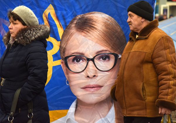 Встреча кандидата в президенты Украины Ю. Тимошенко с избирателями во Львове Встреча кандидата в президенты Украины Ю. Тимошенко с избирателями во Львове