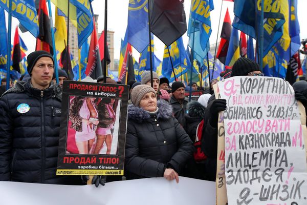 Акции в Киеве с требованием честных выборов Акции в Киеве с требованием честных выборов