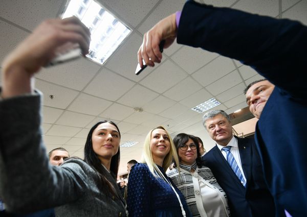 Порошенк селфи жители Запорожская область