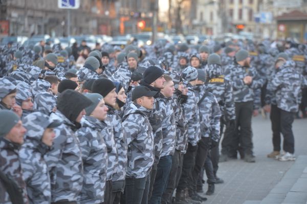 националисты Национальный корпус марш радикалы