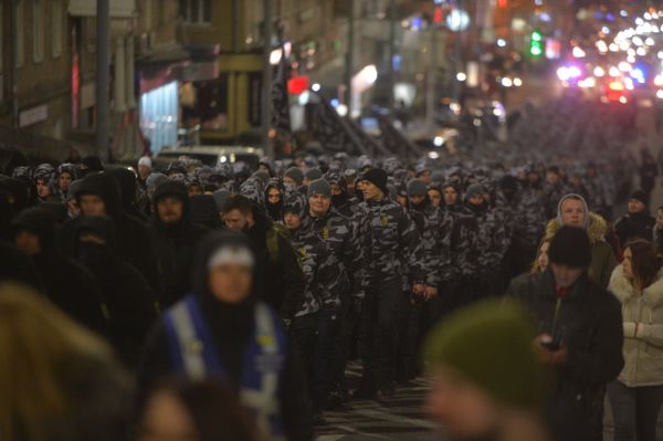 националисты Национальный корпус марш радикалы