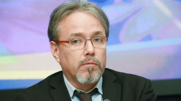 Пресс-конференция по итогам работы миссии международных наблюдателей на выборах gрезидента РФ Пресс-конференция по итогам работы миссии международных наблюдателей на выборах gрезидента РФ