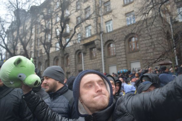 Партия «Нацкорпус» устроила митинг в Киеве националисты нацдружины Партия «Нацкорпус» устроила митинг в Киеве националисты нацдружины