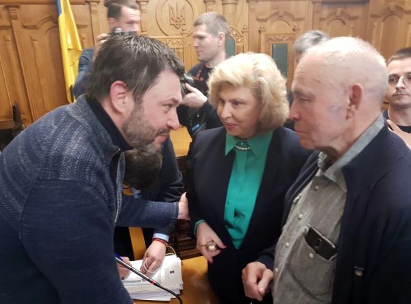 Заседание суда по делу журналиста К. Вышинского в Киеве