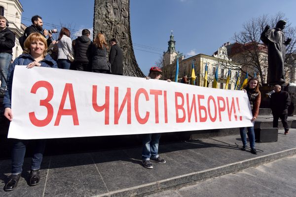 Вече за честные выборы во Львове Вече за честные выборы во Львове