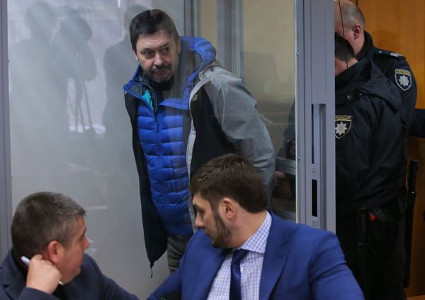 Заседание суда по делу журналиста К. Вышинского Заседание суда по делу журналиста К. Вышинского