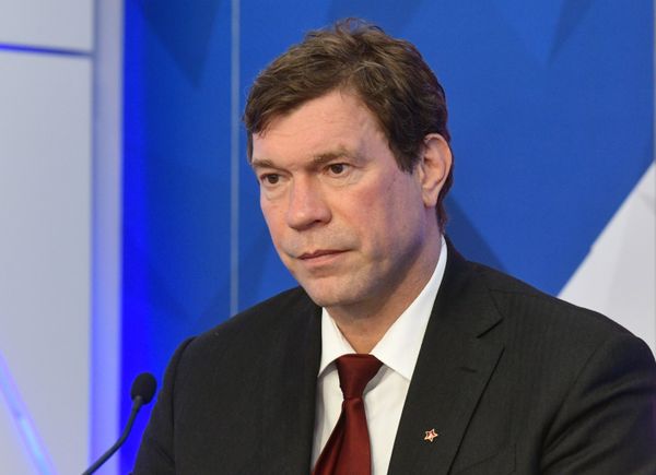 Олег Царев