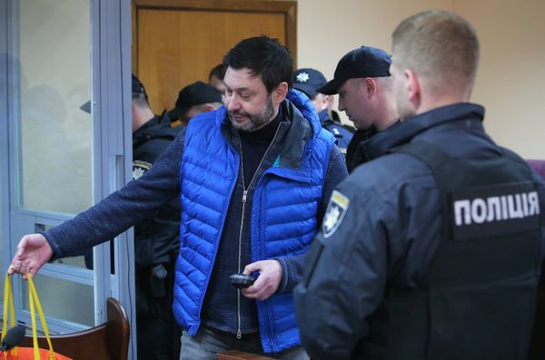 Заседание суда по делу журналиста К. Вышинского Заседание суда по делу журналиста К. Вышинского