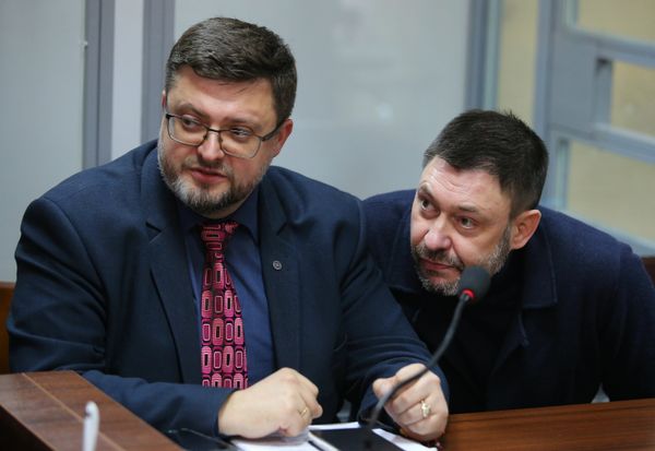 Заседание суда по делу журналиста К. Вышинского Заседание суда по делу журналиста К. Вышинского