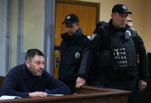 Заседание суда по делу журналиста К. Вышинского Заседание суда по делу журналиста К. Вышинского