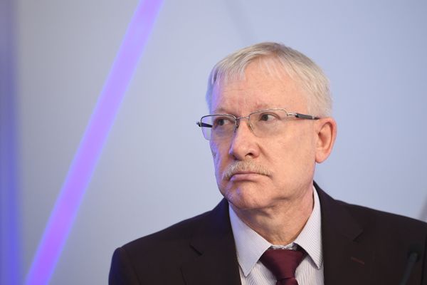 Олег Морозов