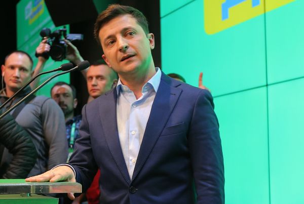 Брифинг В. Зеленского после оглашения предварительных итогов голосования