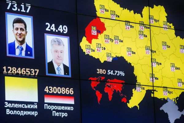 Брифинг главы ЦИК Украины по результатам выборов Брифинг главы ЦИК Украины по результатам выборов