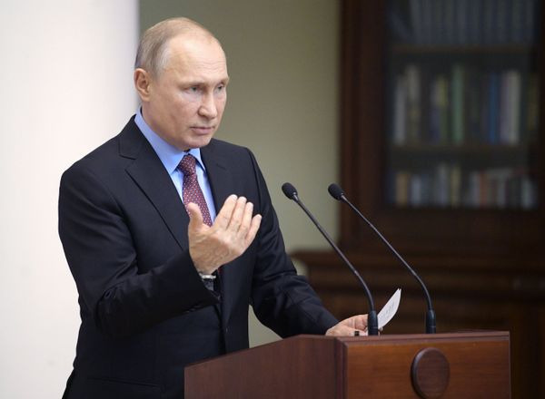 Рабочая поездка президента РФ В. Путина в Санкт-Петербург. День второй Рабочая поездка президента РФ В. Путина в Санкт-Петербург. День второй