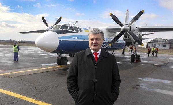 Порошенко самолет