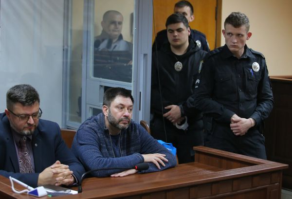 Заседание суда по делу журналиста К. Вышинского Заседание суда по делу журналиста К. Вышинского