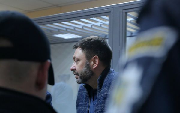 Заседание суда по делу журналиста К. Вышинского Заседание суда по делу журналиста К. Вышинского