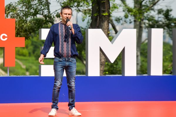 Вакарчук представил свою команду Вакарчук представил свою команду