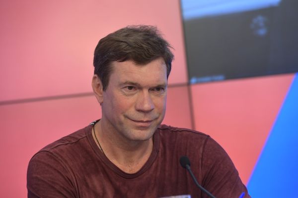 Олег Царев