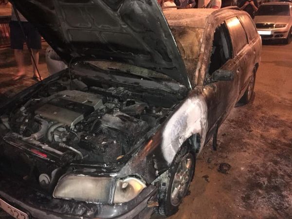 В Одессе неизвестные подожгли автомобиль активиста «Дорожного контроля»
