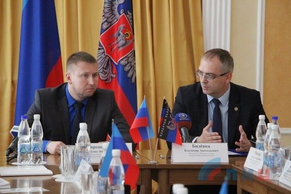 Председатели Народных советов ЛНР и ДНР Мирошниченко и Бидевка