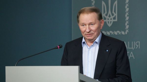 Совместный брифинг В. Зеленского и Л. Кучмы в Киеве