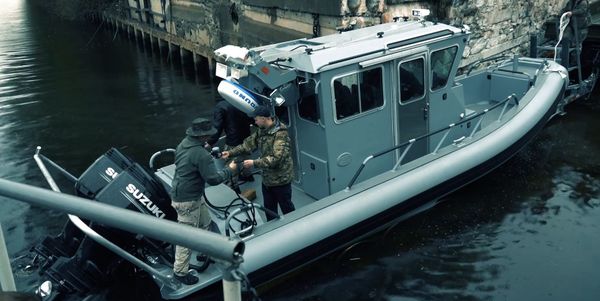 Safe boat 27 Safe boat 27