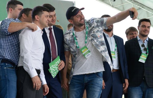 Съезд партии Слуга народа в Киеве