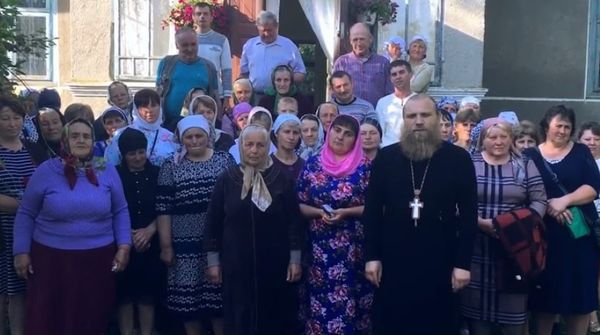 Община УПЦ села Стенка Тернопольской области