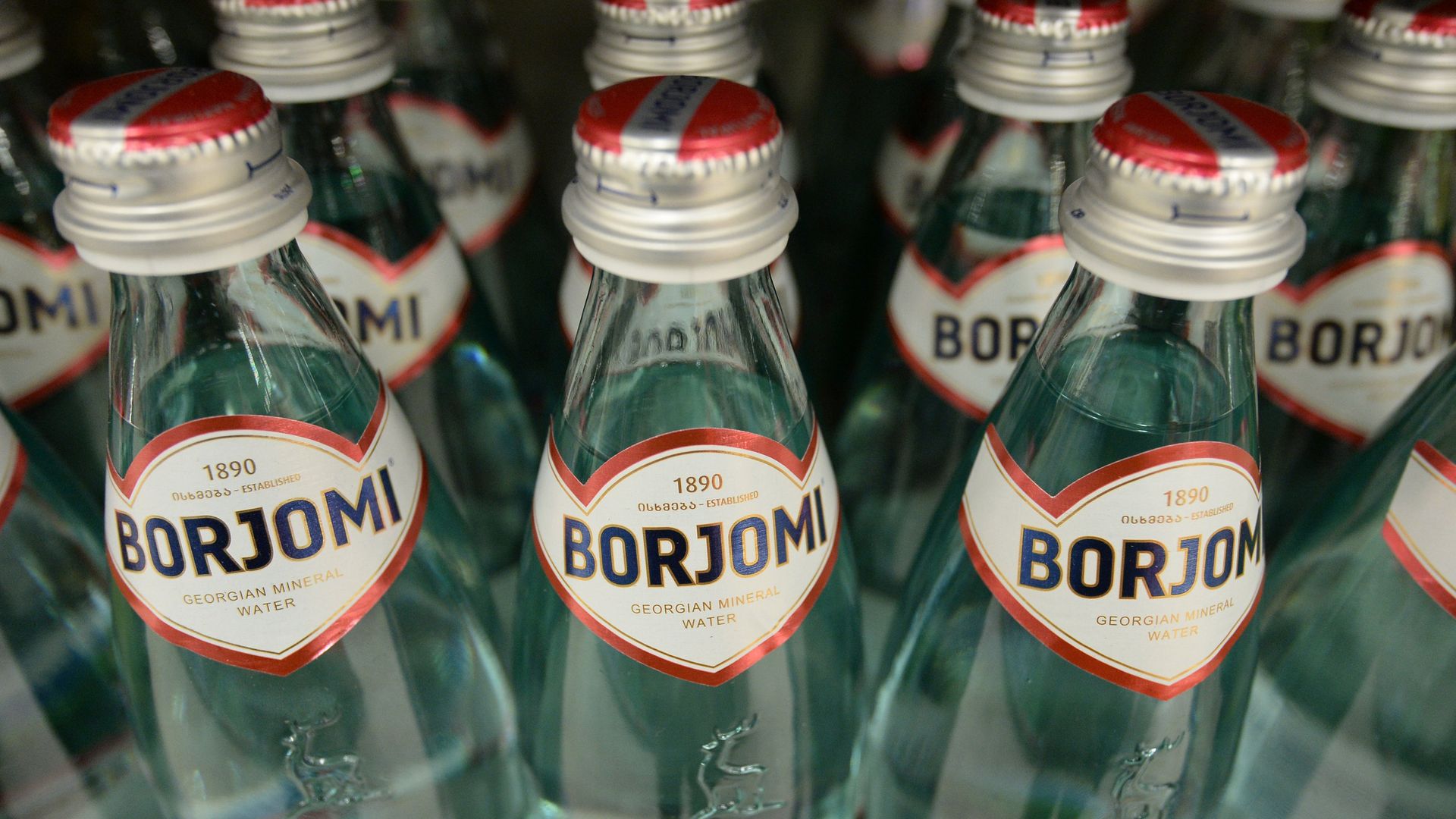 Минеральная вода Боржоми поступила в московские розничные сети Минеральная вода Боржоми поступила в московские розничные сети - РИА Новости, 1920, 25.06.2019
