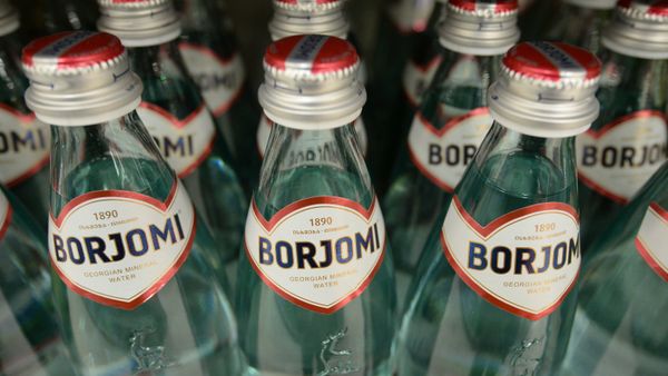 Минеральная вода Боржоми поступила в московские розничные сети