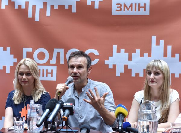 Встреча С. Вакарчука с избирателями Встреча С. Вакарчука с избирателями