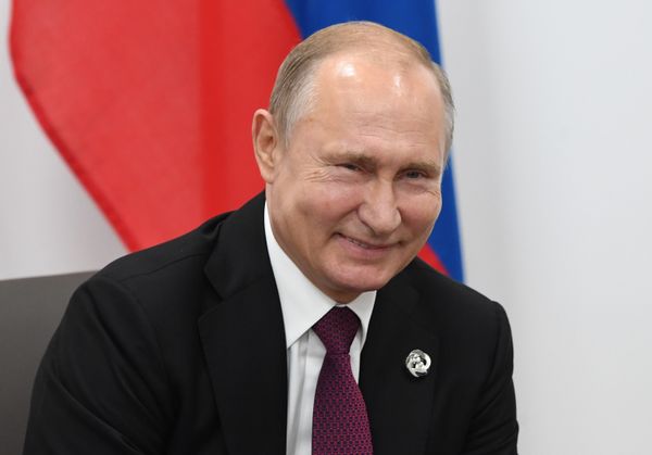 Рабочий визит президента РФ В. Путина в Японию для участия в саммите Группы двадцати Рабочий визит президента РФ В. Путина в Японию для участия в саммите Группы двадцати
