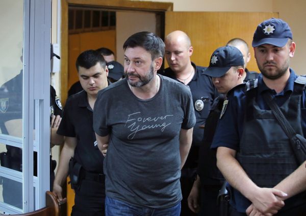 Заседание суда по делу журналиста К. Вышинского Заседание суда по делу журналиста К. Вышинского