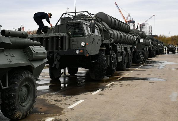 Подготовка военной техники к параду Победы Подготовка военной техники к параду Победы