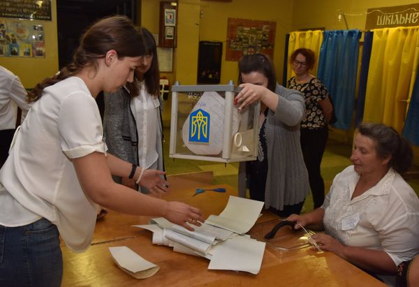 Досрочные выборы в Верховную раду Украины