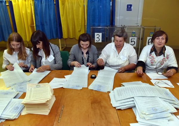 Досрочные выборы в Верховную раду Украины Досрочные выборы в Верховную раду Украины
