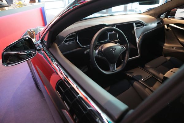 Автомобильный салон Moscow Tesla Club