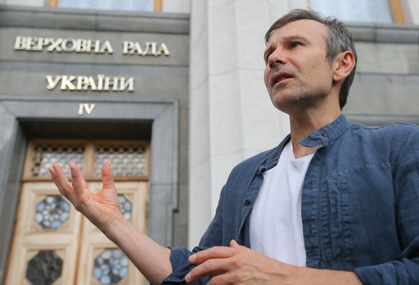 Акция в Киеве против деятельности Верховной рады Акция в Киеве против деятельности Верховной рады