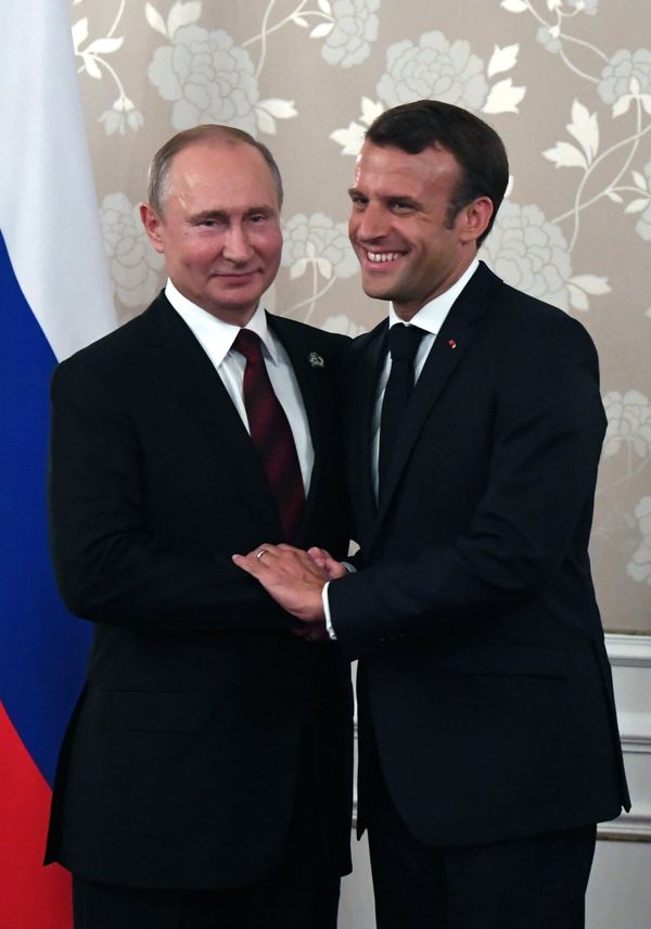 Рабочий визит президента РФ В. Путина в Японию для участия в саммите Группы двадцати