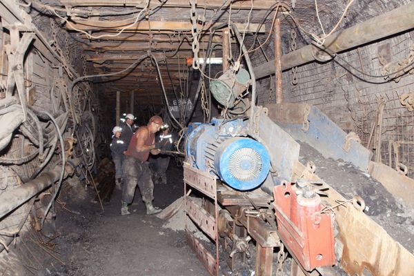 Открытие новой лавы в шахте Белореченская в Луганской области Открытие новой лавы в шахте Белореченская в Луганской области
