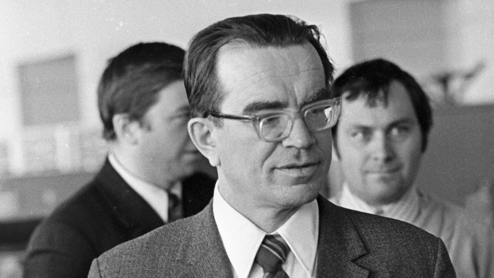  Доктор физико-математических наук, вице-президент Академии наук Украинской ССР, директор института кибернетики АН УССР академик Виктор Михайлович Глушков - РИА Новости, 1920, 24.08.2019