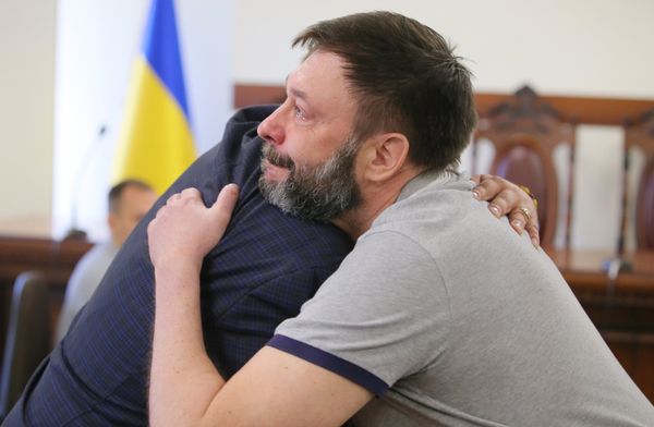 Суд отпустил Кирилла Вышинского Суд отпустил Кирилла Вышинского