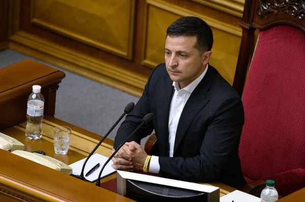 Первое заседание Верховной рады Украины нового созыва