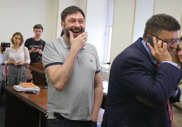 Суд отпустил Кирилла Вышинского