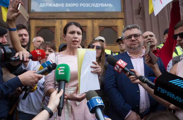 П. Порошенко не явился на допрос в ГБР Украины П. Порошенко не явился на допрос в ГБР Украины